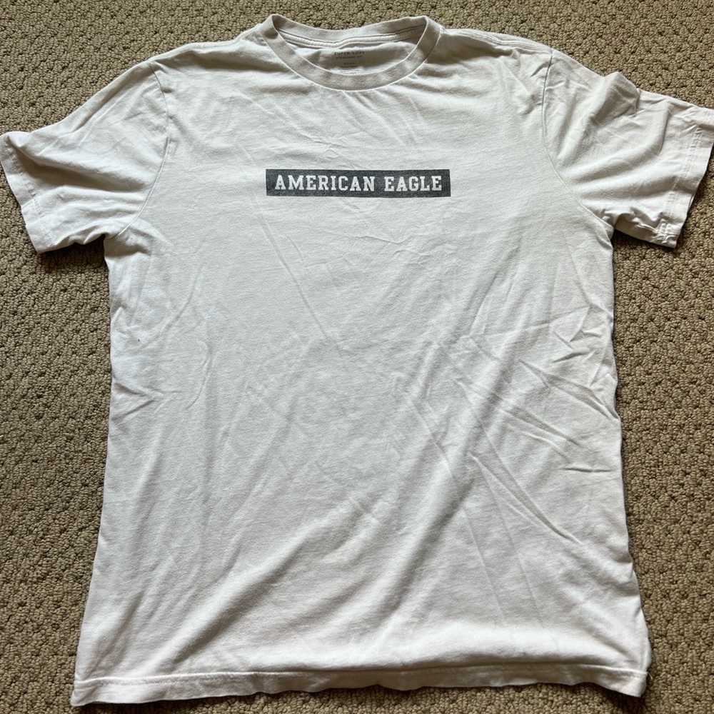 American Eagle shirt, size S (14 year old boy), vintage white.